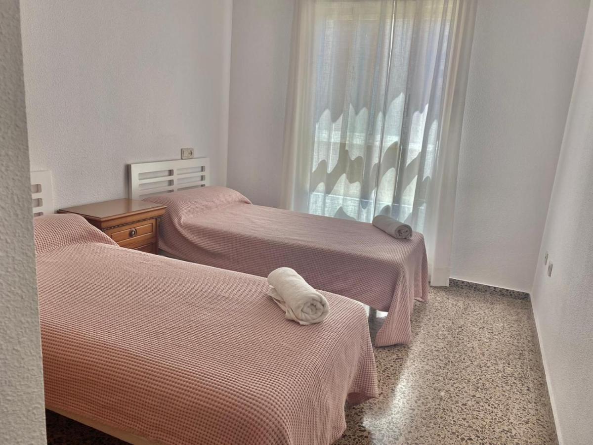 Apartamento Atenas Piscina 4 Pax, Inmobiliaria Leo Playa De San Juan لقنت المظهر الخارجي الصورة