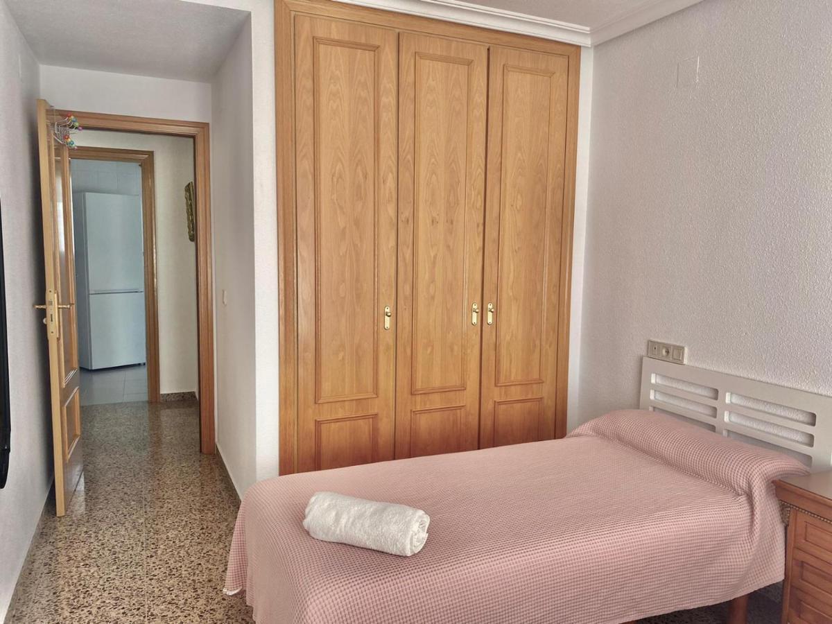 Apartamento Atenas Piscina 4 Pax, Inmobiliaria Leo Playa De San Juan لقنت المظهر الخارجي الصورة